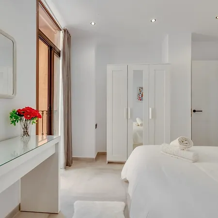Beachside Newly Renovated - Globales Apartment