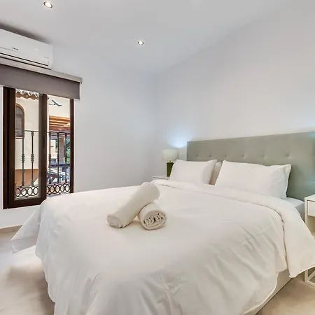 Beachside Newly Renovated - Globales Apartment Estepona