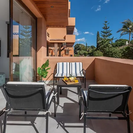Beachside Newly Renovated - Globales Apartment