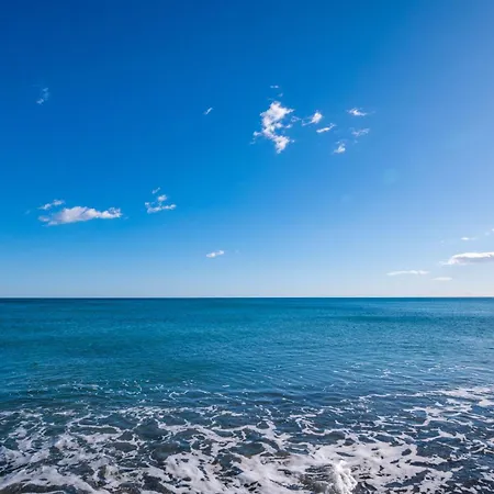 Apartment Beachside Newly Renovated - Globales *