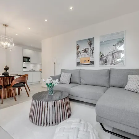 Apartment Beachside Newly Renovated - Globales Estepona