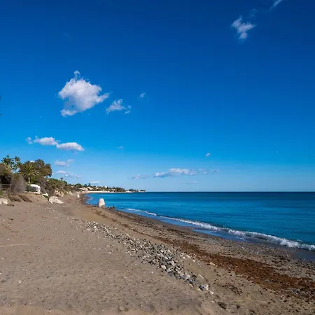 Beachside Newly Renovated - Globales * Estepona